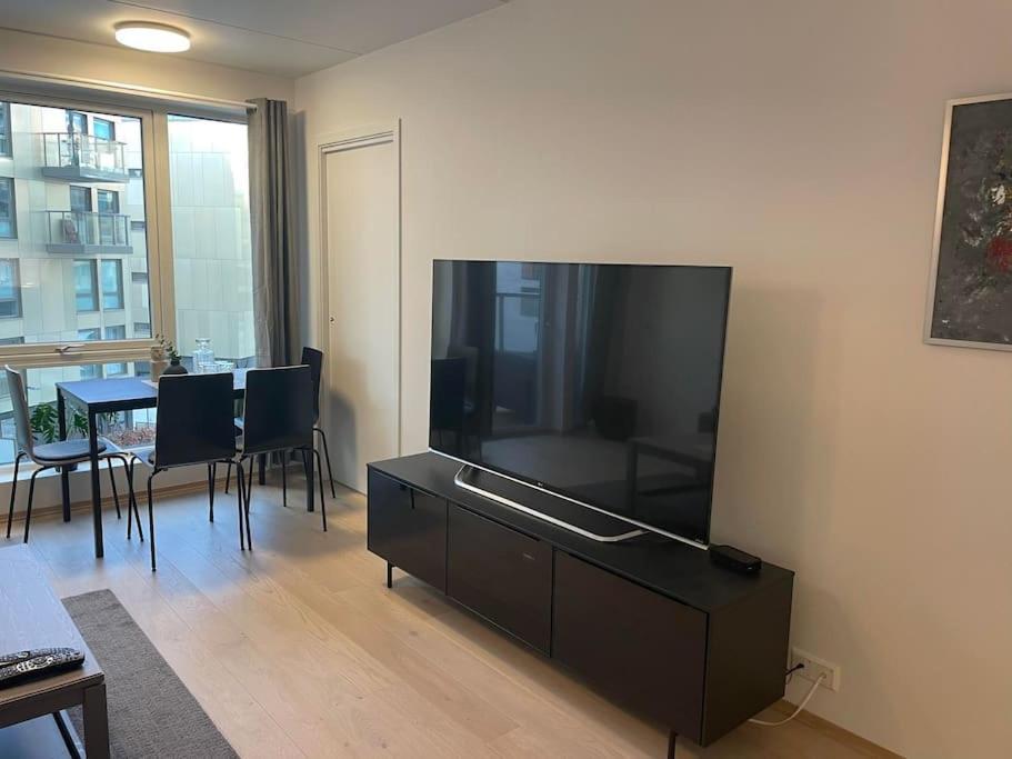 Nydalen/Storo- Ved T-Banestasjon Apartment Oslo Bagian luar foto