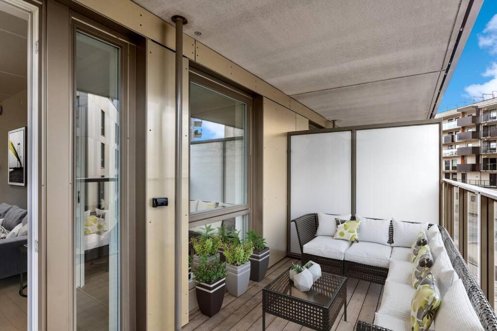 Nydalen/Storo- Ved T-Banestasjon Apartment Oslo Bagian luar foto